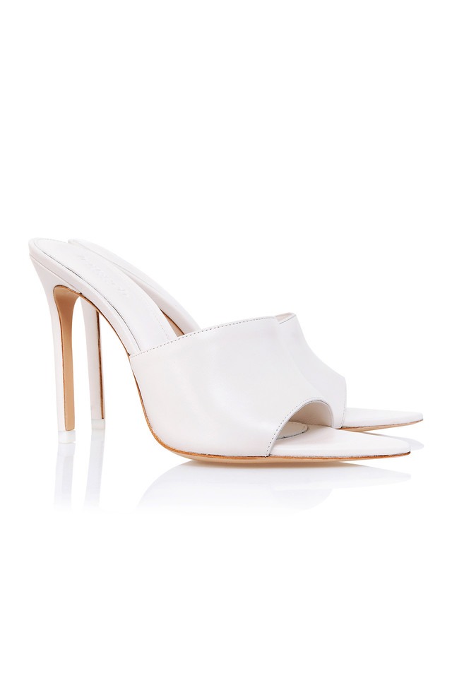'Andromeda' Off White Leather Pointed Mule